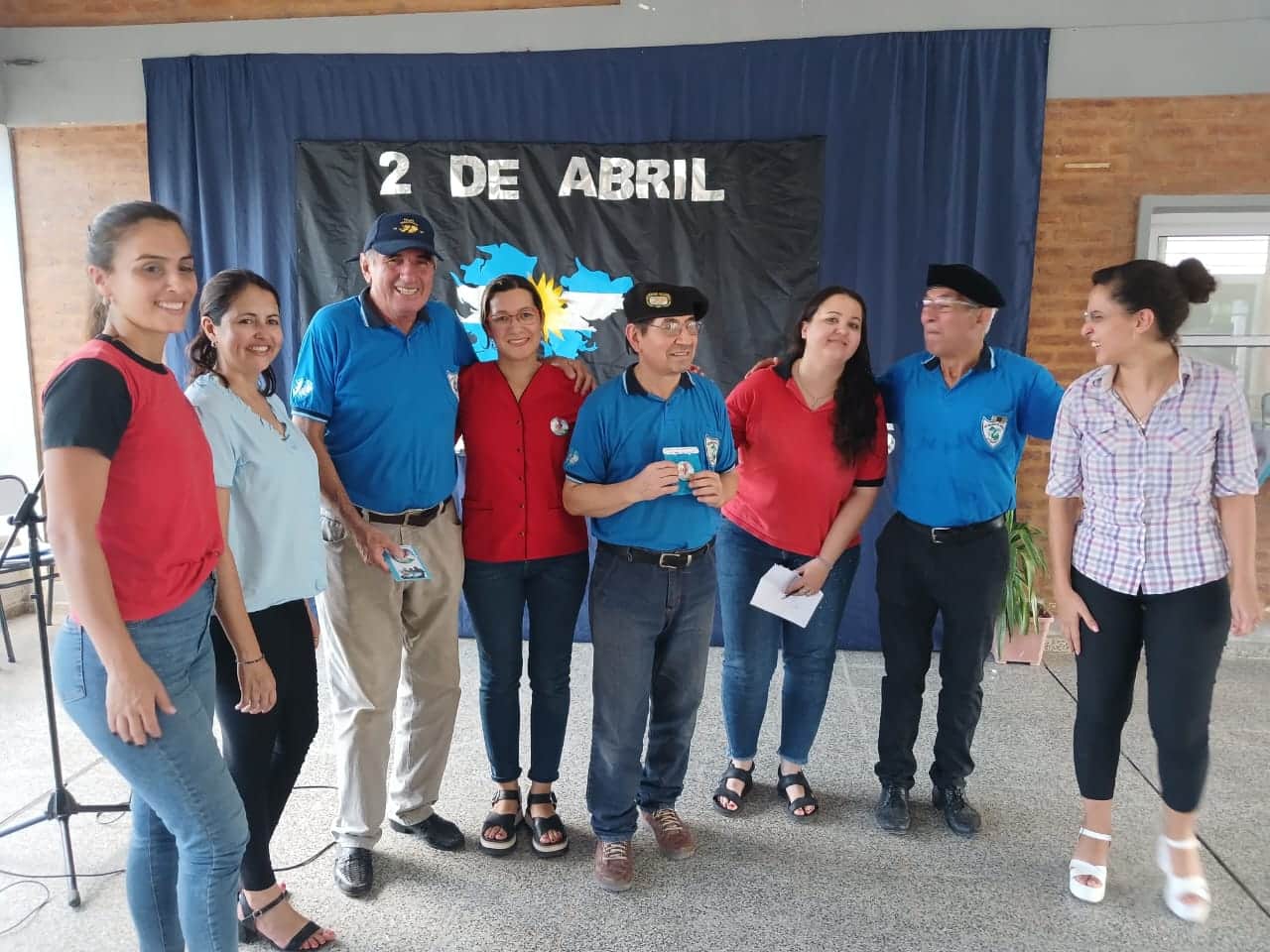 EES 124 - MALVINAS ARGENTINAS EX COMBATIENTES17