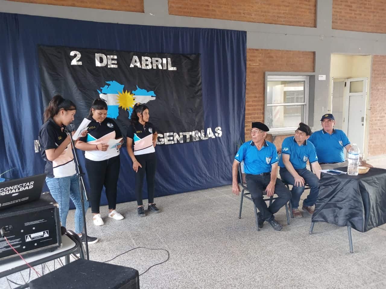 EES 124 - MALVINAS ARGENTINAS EX COMBATIENTES20