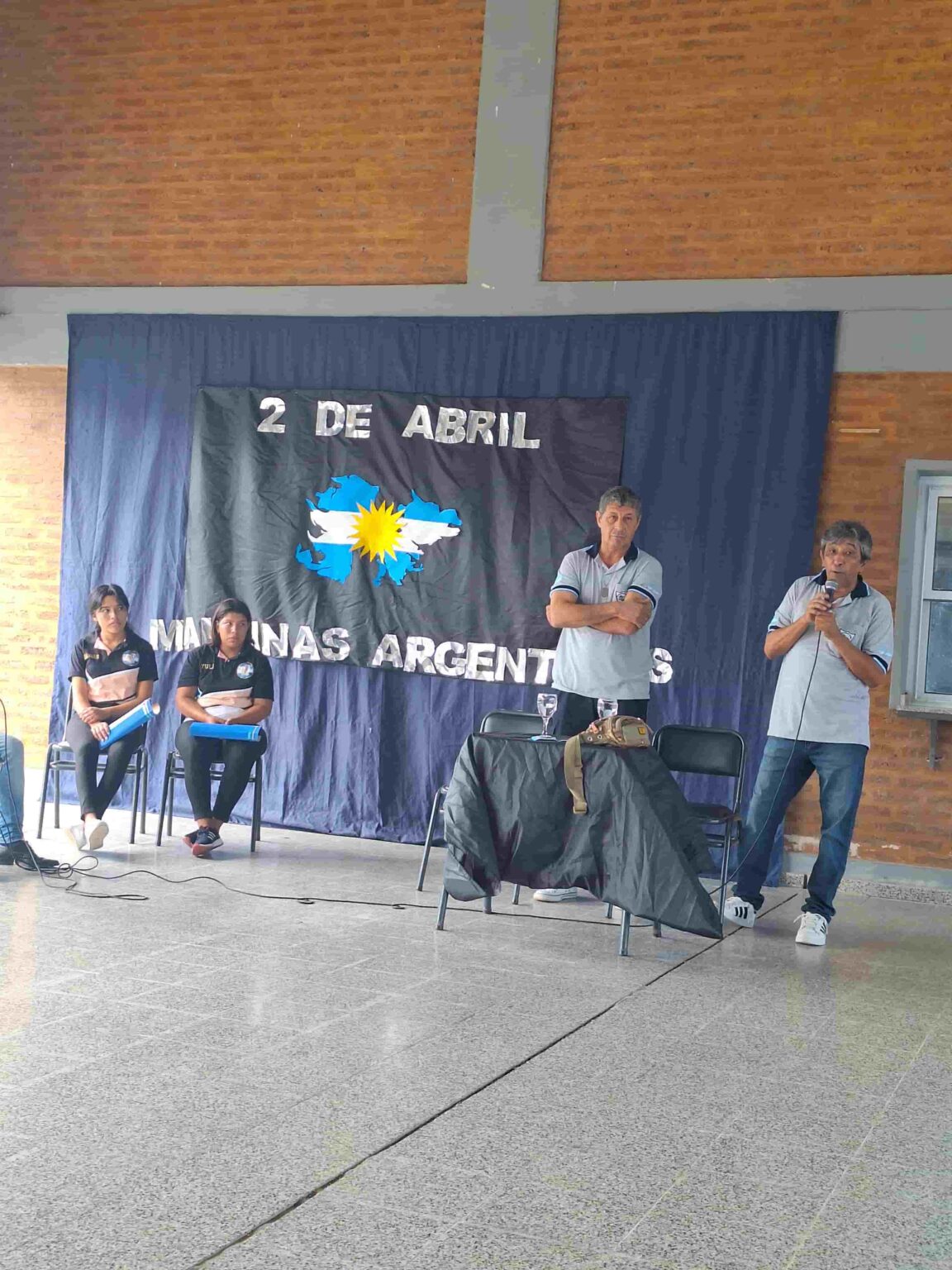 EES 124 - MALVINAS ARGENTINAS EX COMBATIENTES5