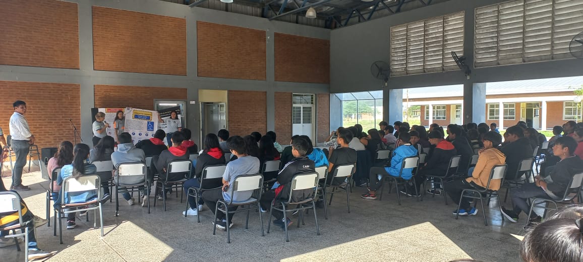Charla sobre tránsito en la EES 124 4