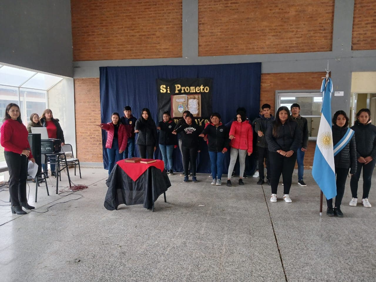 Promesa Lealtad a la Constitucion Nacional y Provincial EES 124.11